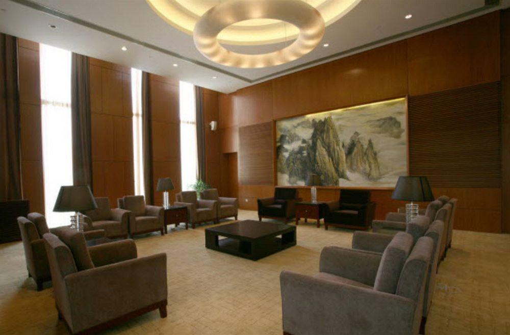 הוינאן Howard Johnson Plaza Lingang Shanghai מראה חיצוני תמונה