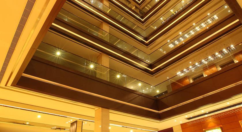 הוינאן Howard Johnson Plaza Lingang Shanghai מראה חיצוני תמונה